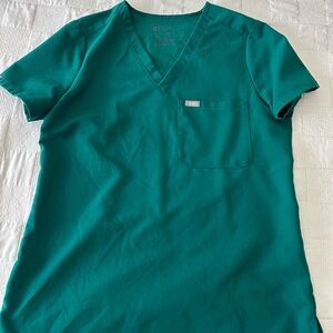 Figs Hunter green Catalina scrub top small
